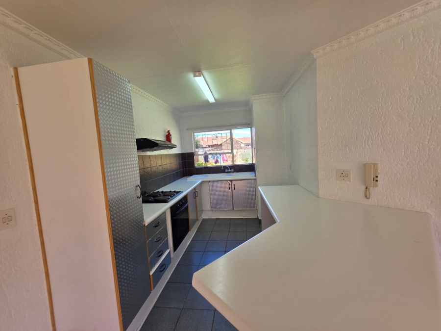 To Let 2 Bedroom Property for Rent in Pellissier Free State